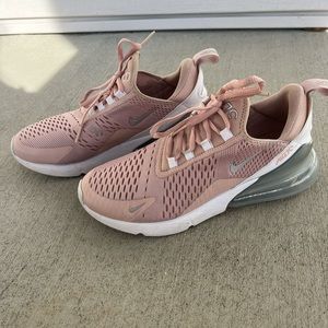 Women’s Airmax 270 Shoes | Pink | size 9